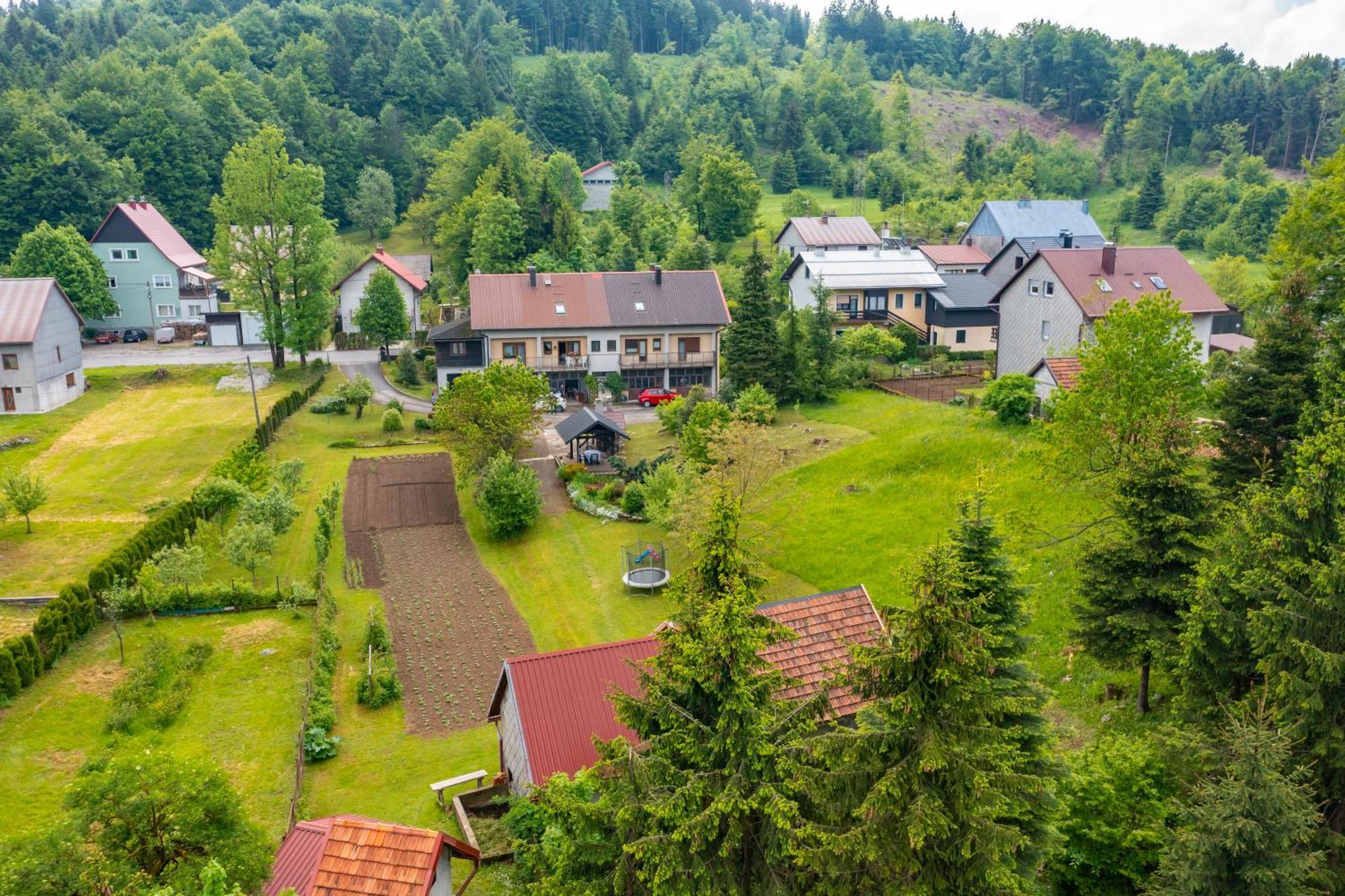 Apartmani Gruzdovo Delnice Eksteriør bilde